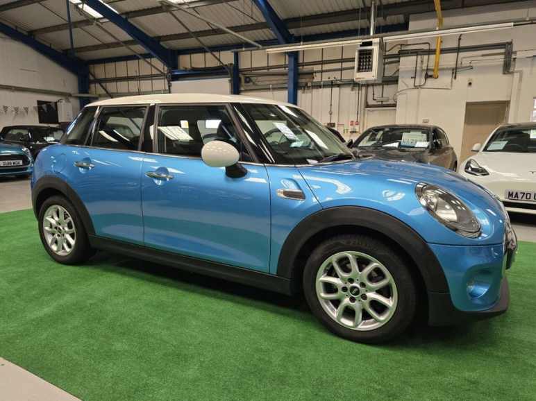 Mini Hatchback