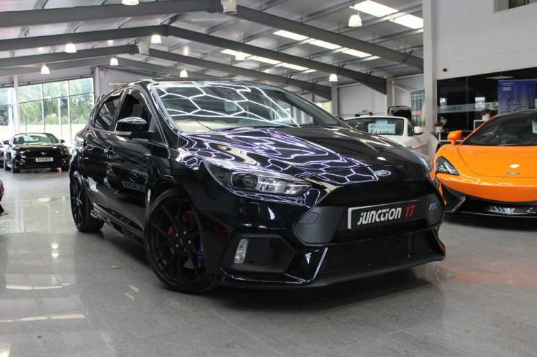 FORD FOCUS RS