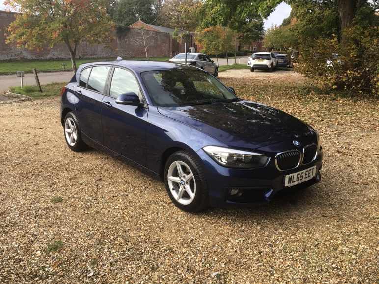 BMW 1 SERIES
