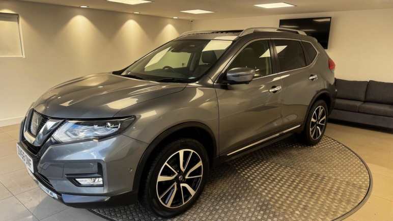Nissan X-TRAIL