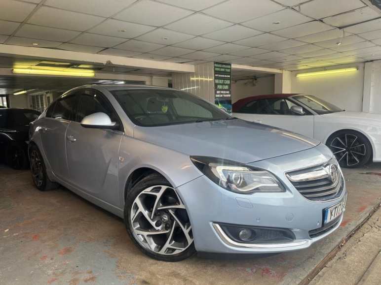 VAUXHALL INSIGNIA