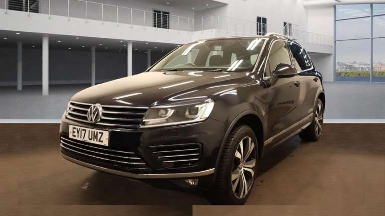 VOLKSWAGEN TOUAREG
