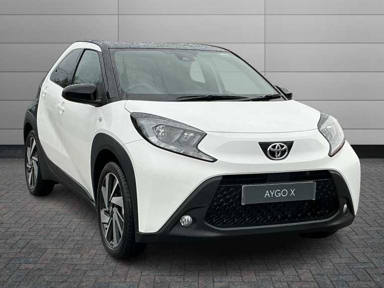 TOYOTA AYGO X