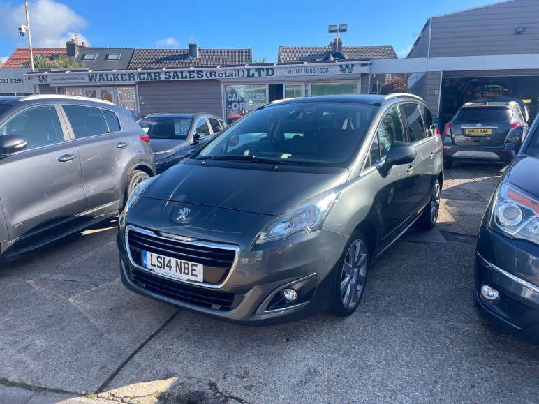 Peugeot 5008