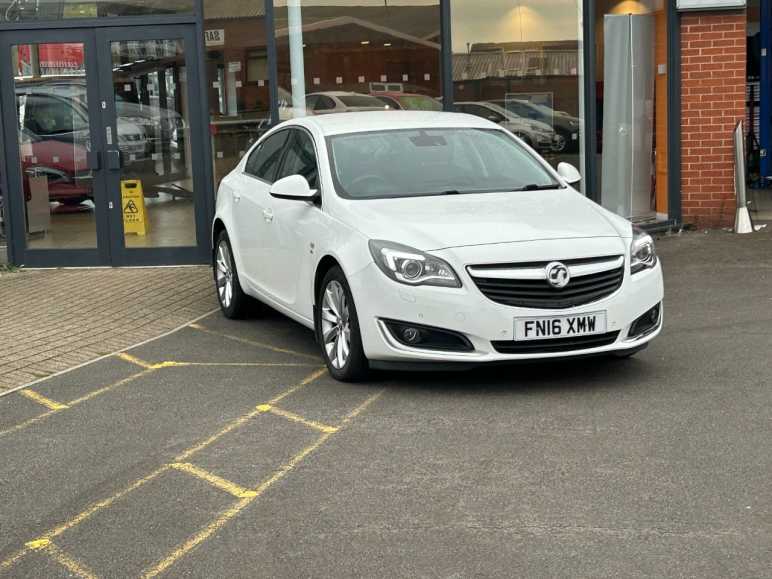 VAUXHALL INSIGNIA