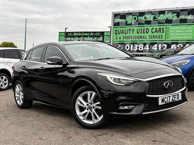 INFINITI Q30