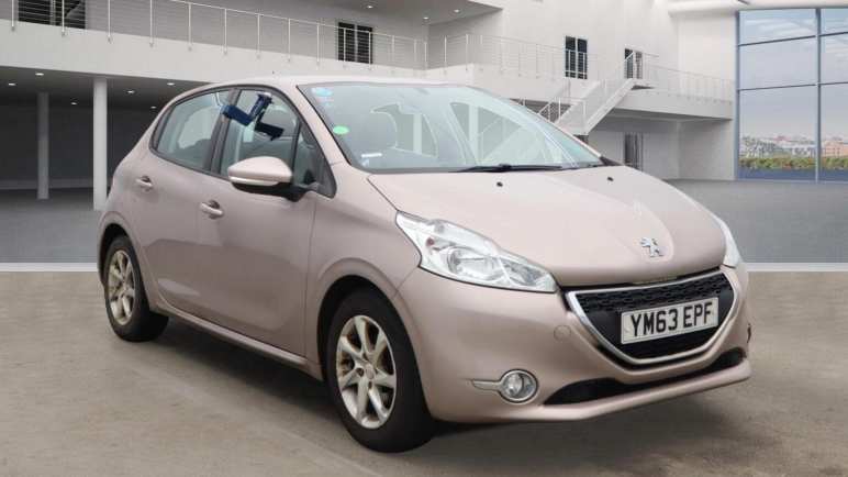 Peugeot 208