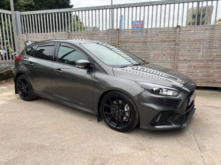 FORD FOCUS RS