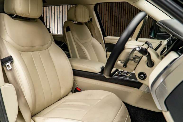 LAND ROVER RANGE ROVER