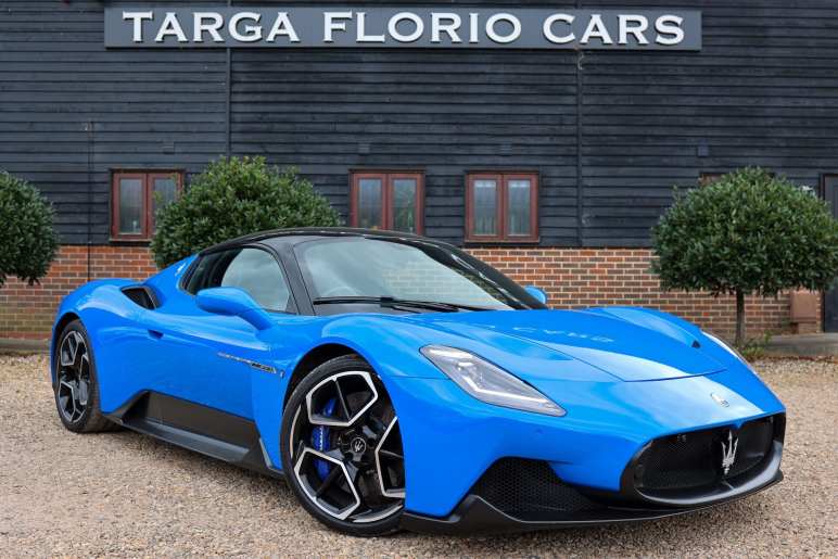 MASERATI MC20