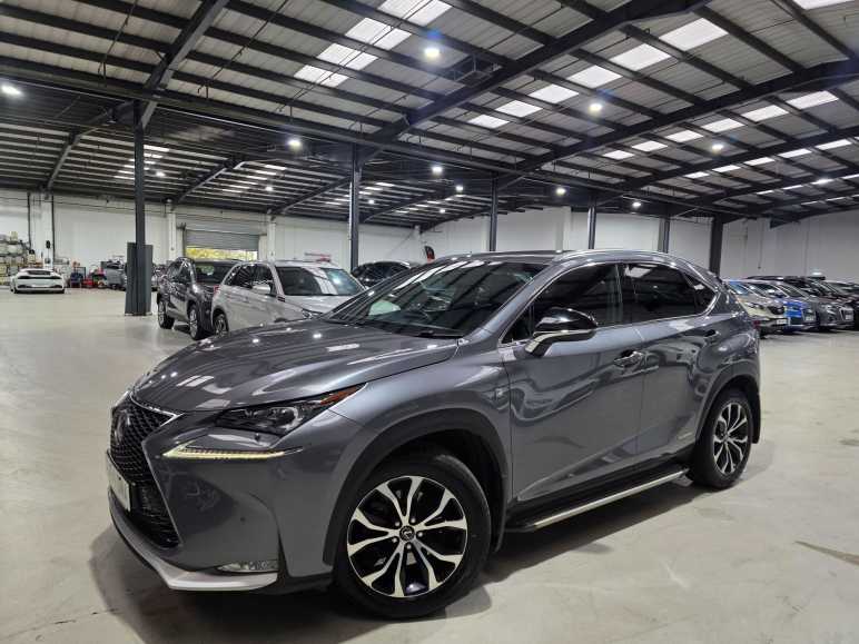 LEXUS NX