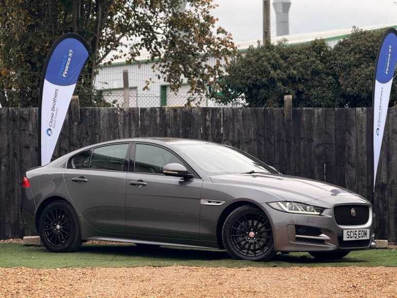 JAGUAR XE