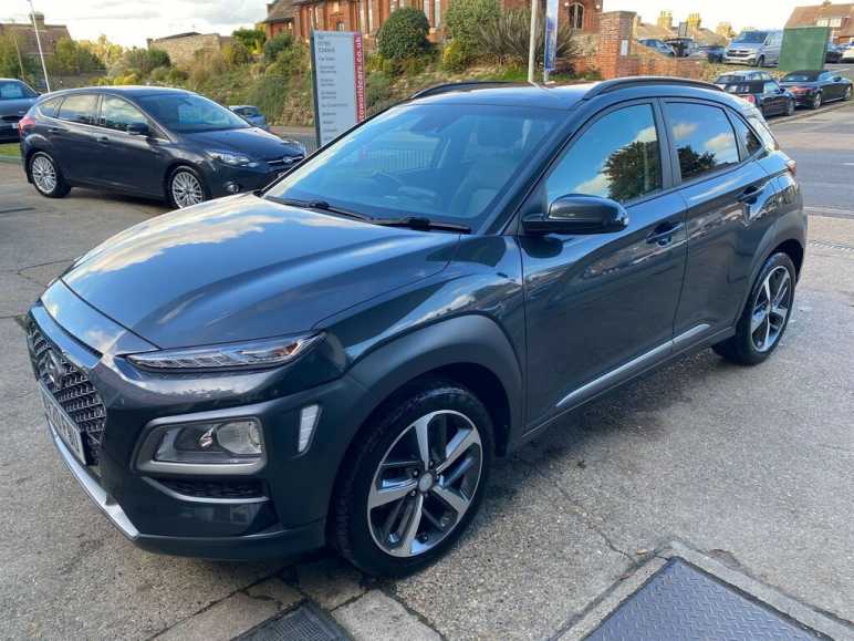 HYUNDAI KONA