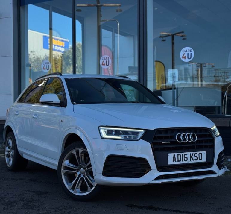 AUDI Q3
