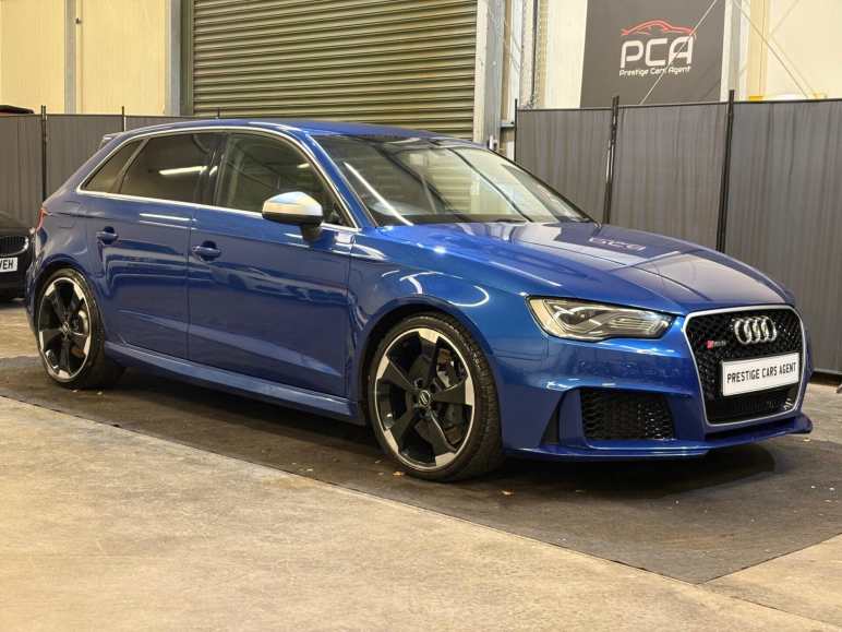 AUDI RS3