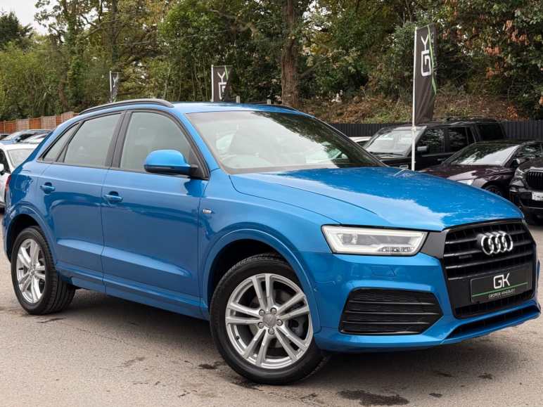 AUDI Q3