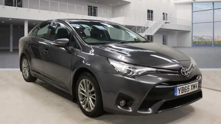 TOYOTA AVENSIS