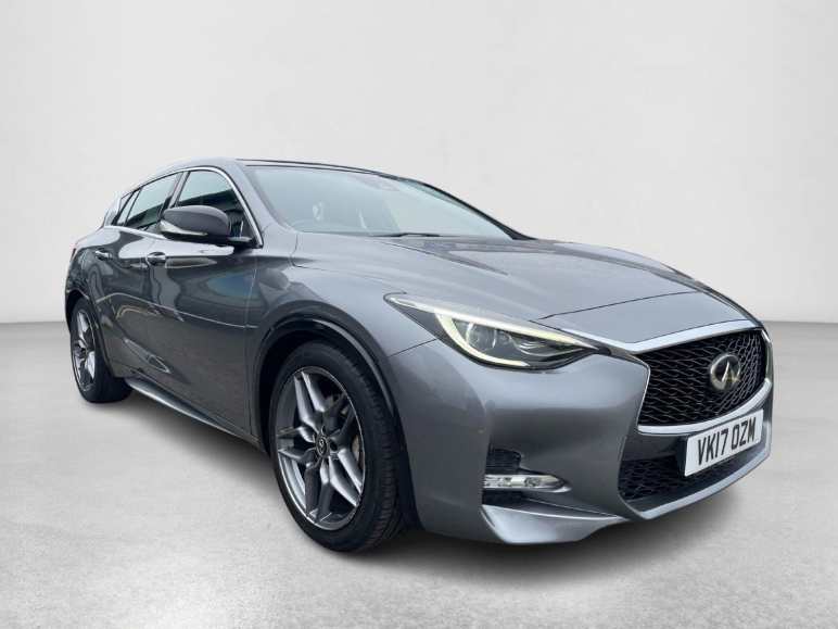 INFINITI Q30
