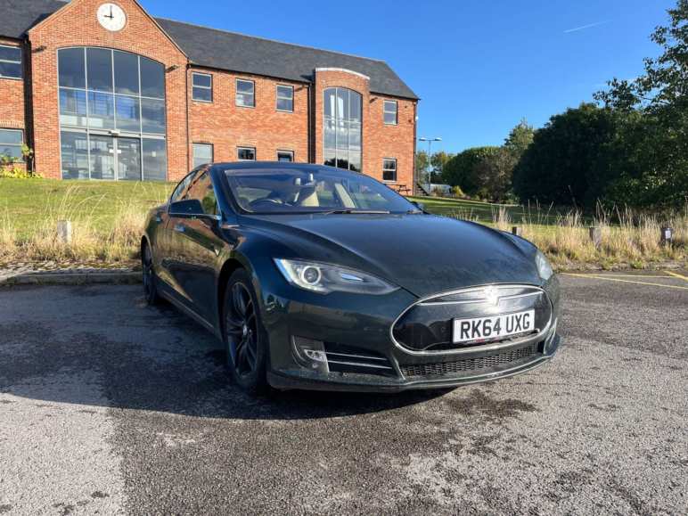TESLA MODEL S