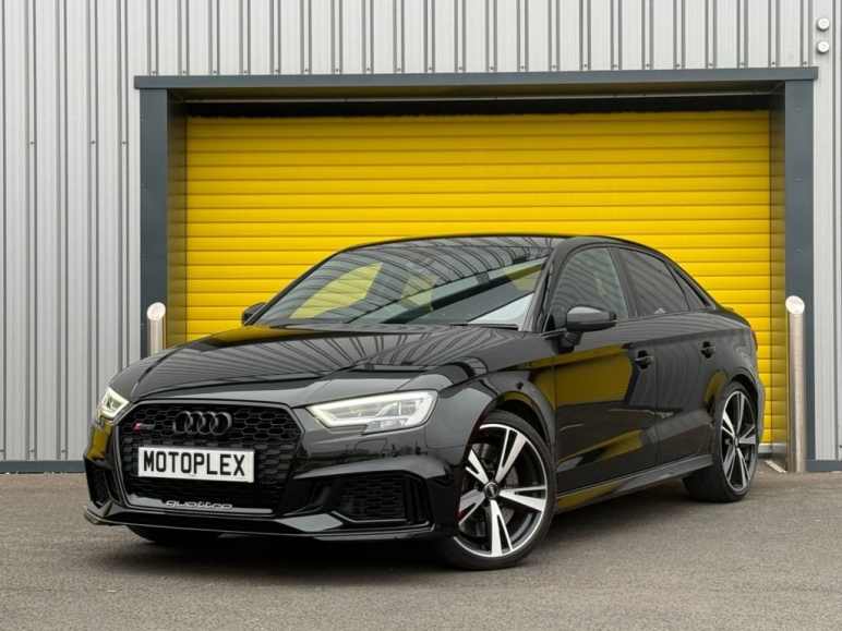 AUDI RS3