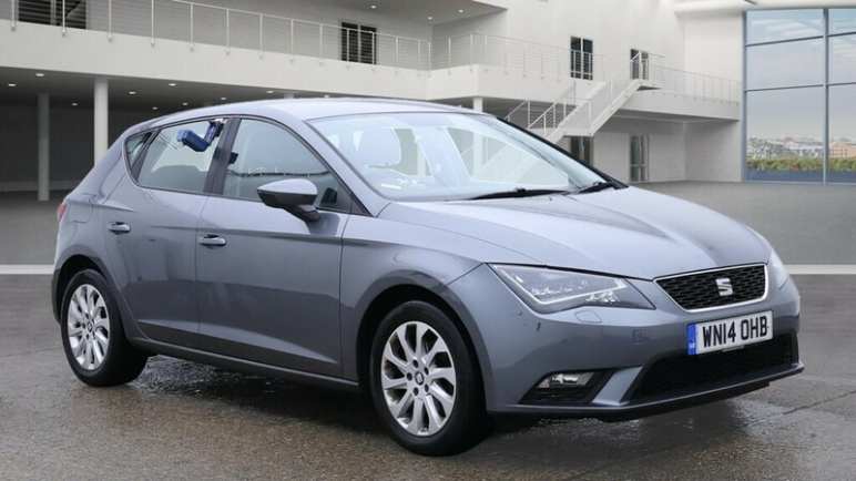 SEAT LEON
