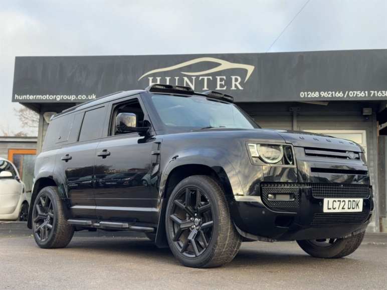 LAND ROVER DEFENDER
