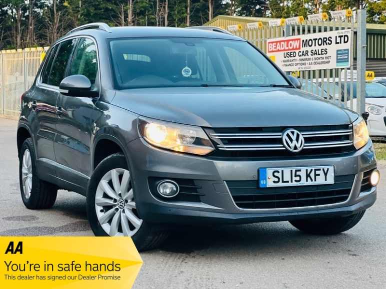 VOLKSWAGEN TIGUAN