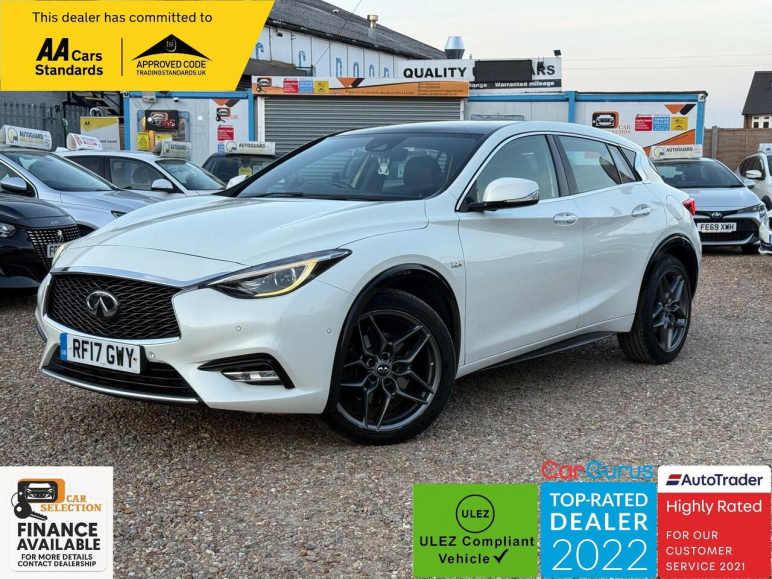 INFINITI Q30
