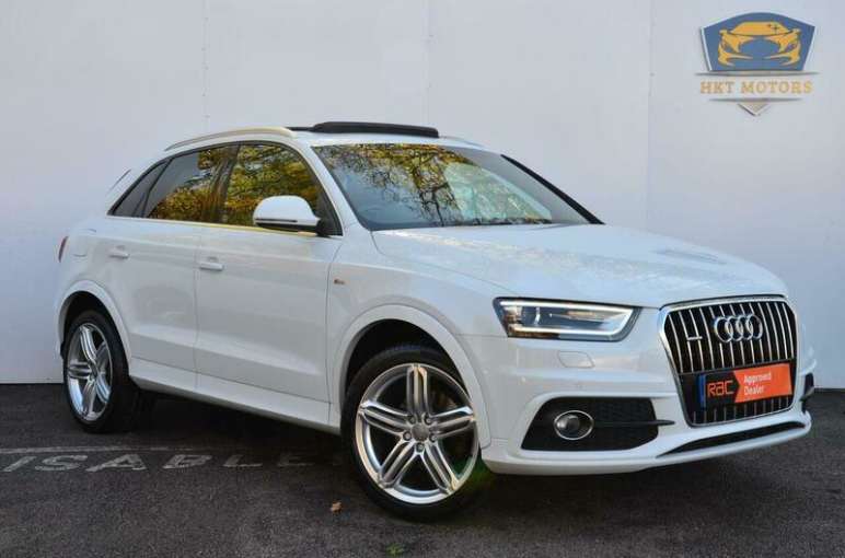 AUDI Q3