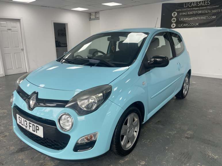 RENAULT TWINGO