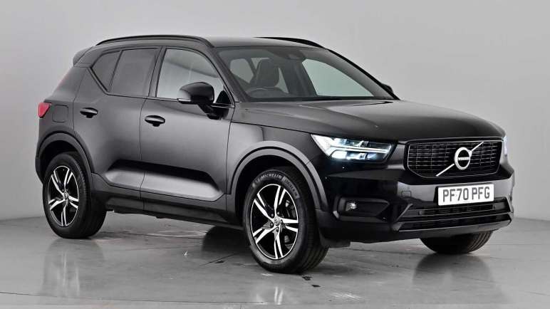 VOLVO XC40