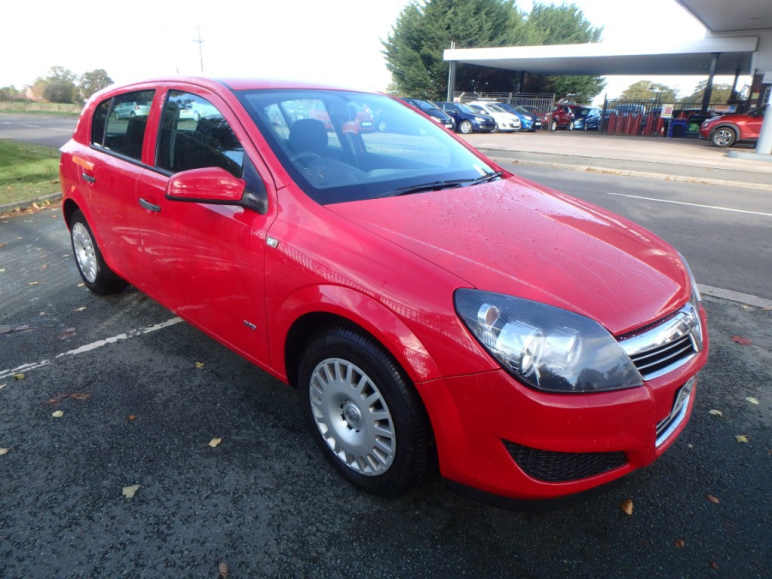 VAUXHALL ASTRA