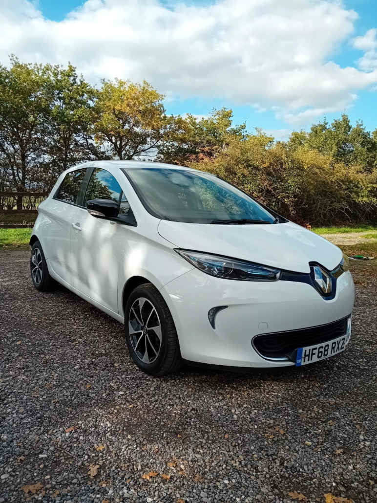 RENAULT ZOE