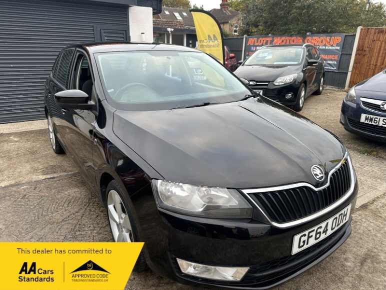 SKODA RAPID SPACEBACK