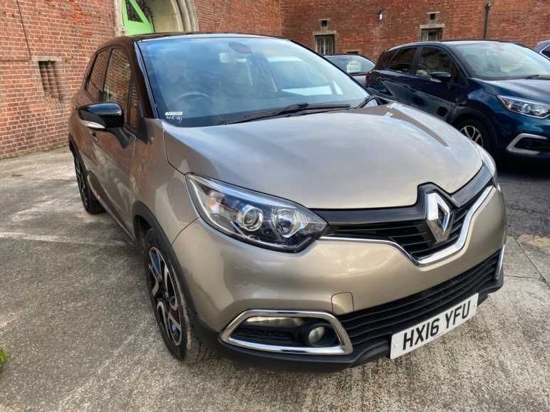 RENAULT CAPTUR