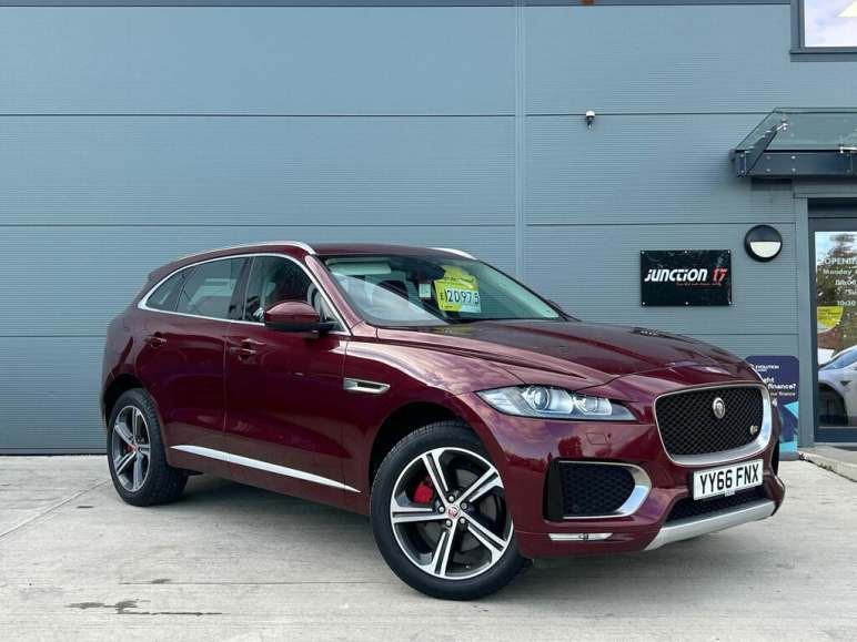 JAGUAR F-PACE