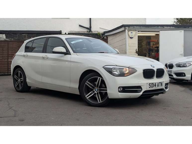 BMW 1 SERIES