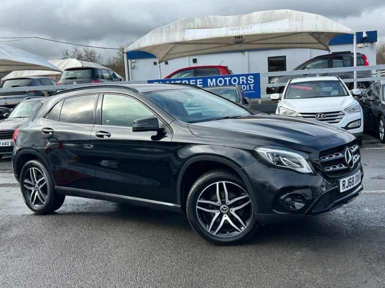 MERCEDES-BENZ GLA