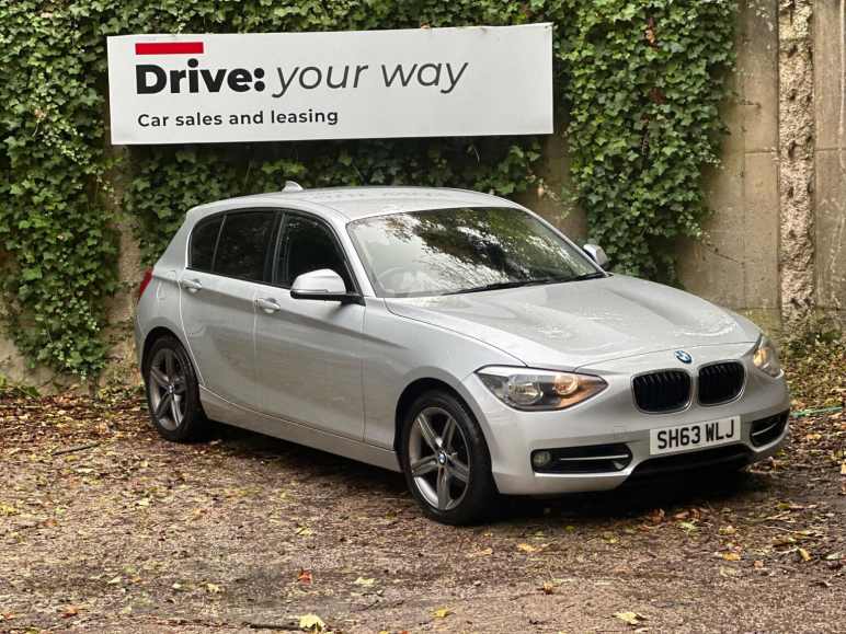 BMW 1 SERIES