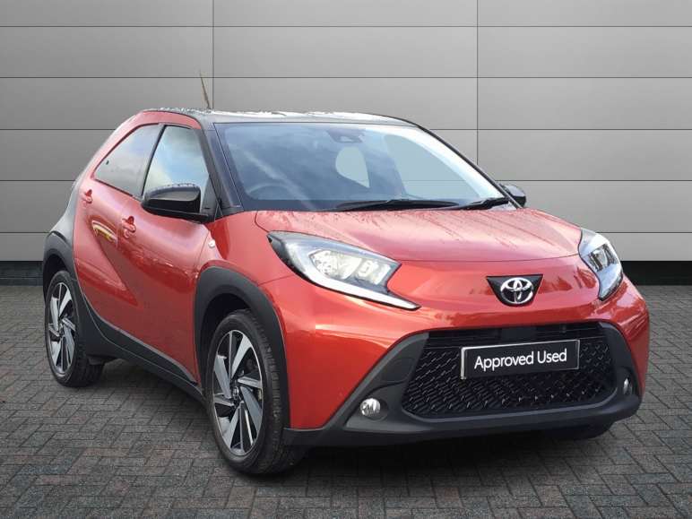TOYOTA AYGO X