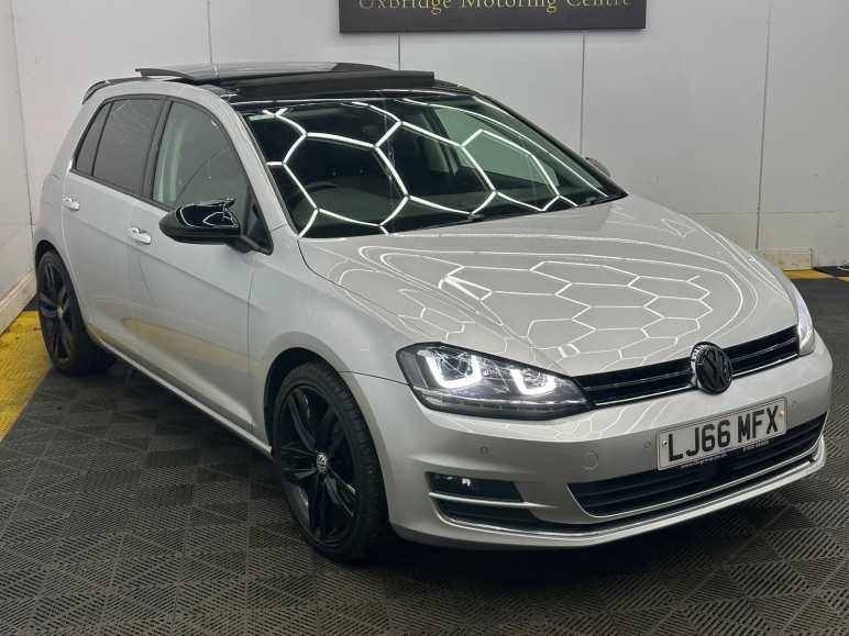 VOLKSWAGEN GOLF