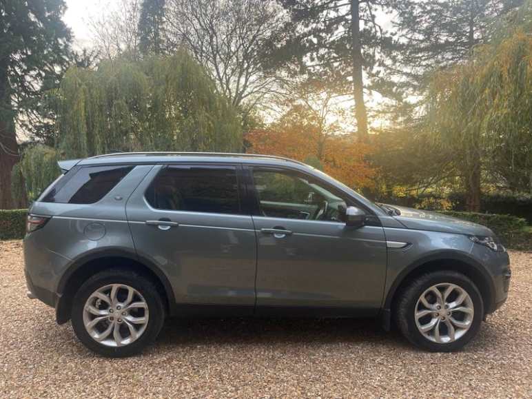 LAND ROVER DISCOVERY SPORT