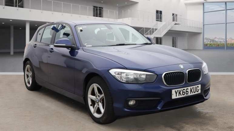 BMW 1 SERIES