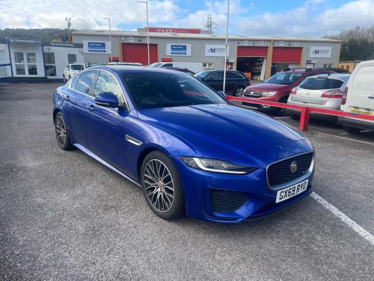 JAGUAR XE