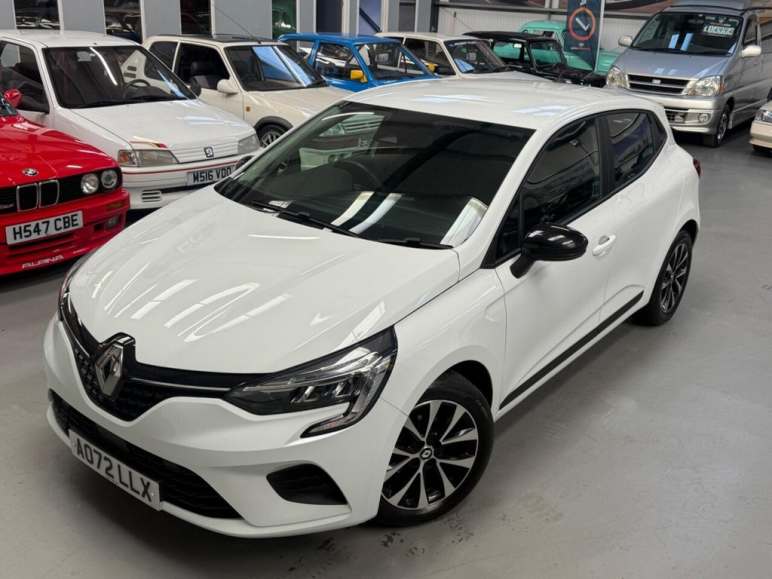 RENAULT CLIO