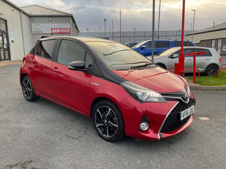 TOYOTA YARIS