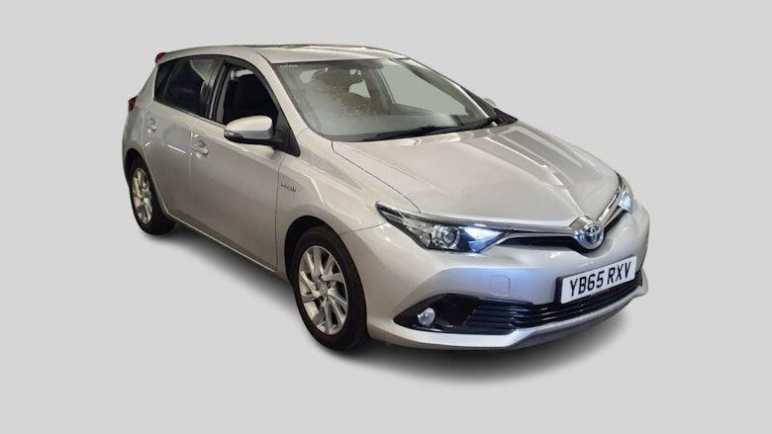 TOYOTA AURIS