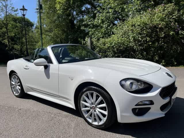 FIAT 124 SPIDER