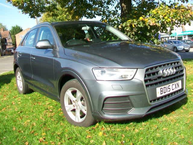 AUDI Q3