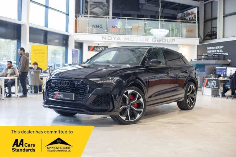 AUDI RS Q8